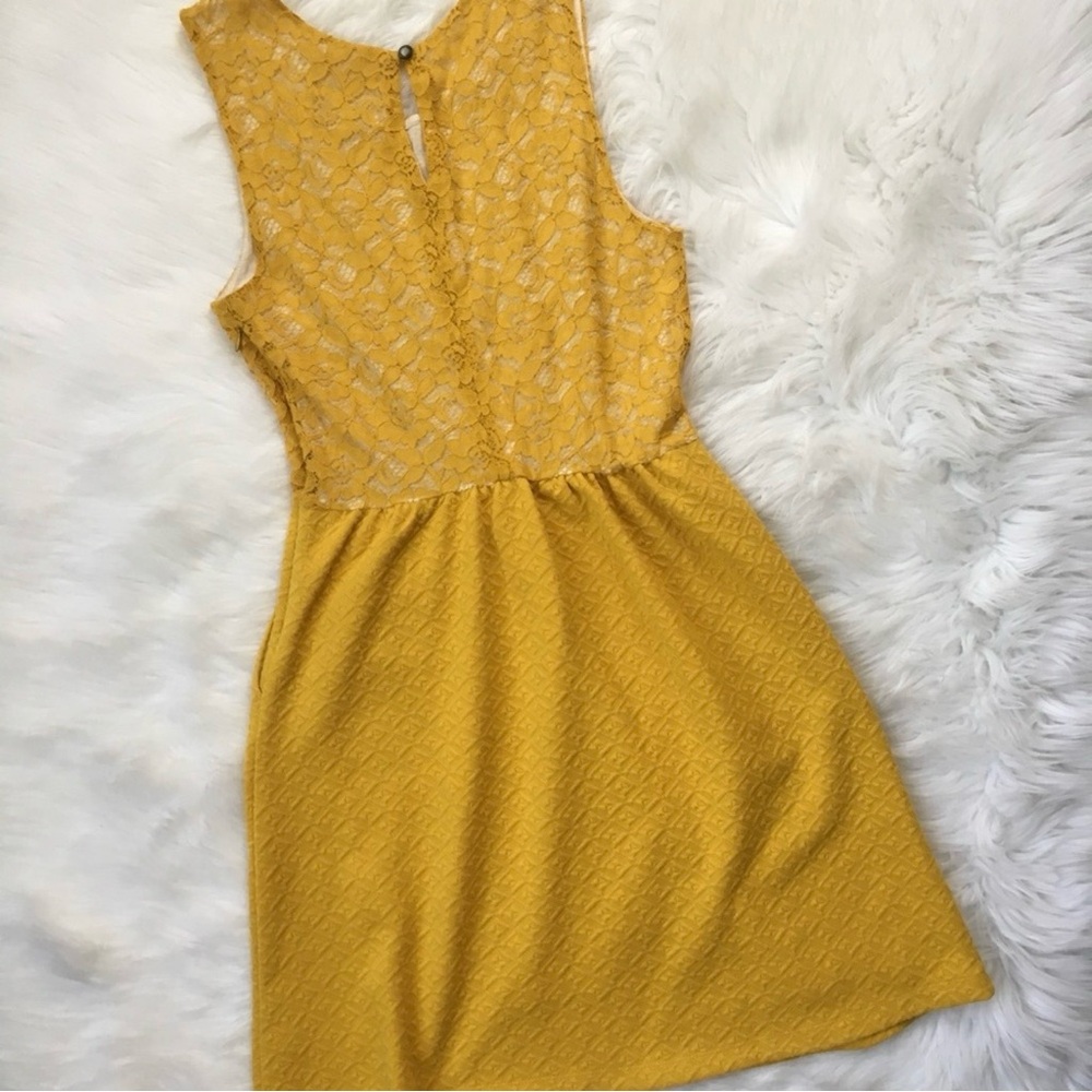 ✨Anthropologie - Maeve✨ Mustard Yellow Lace Vera Dress Pockets Keyhole Sz Small - Picture 5 of 10